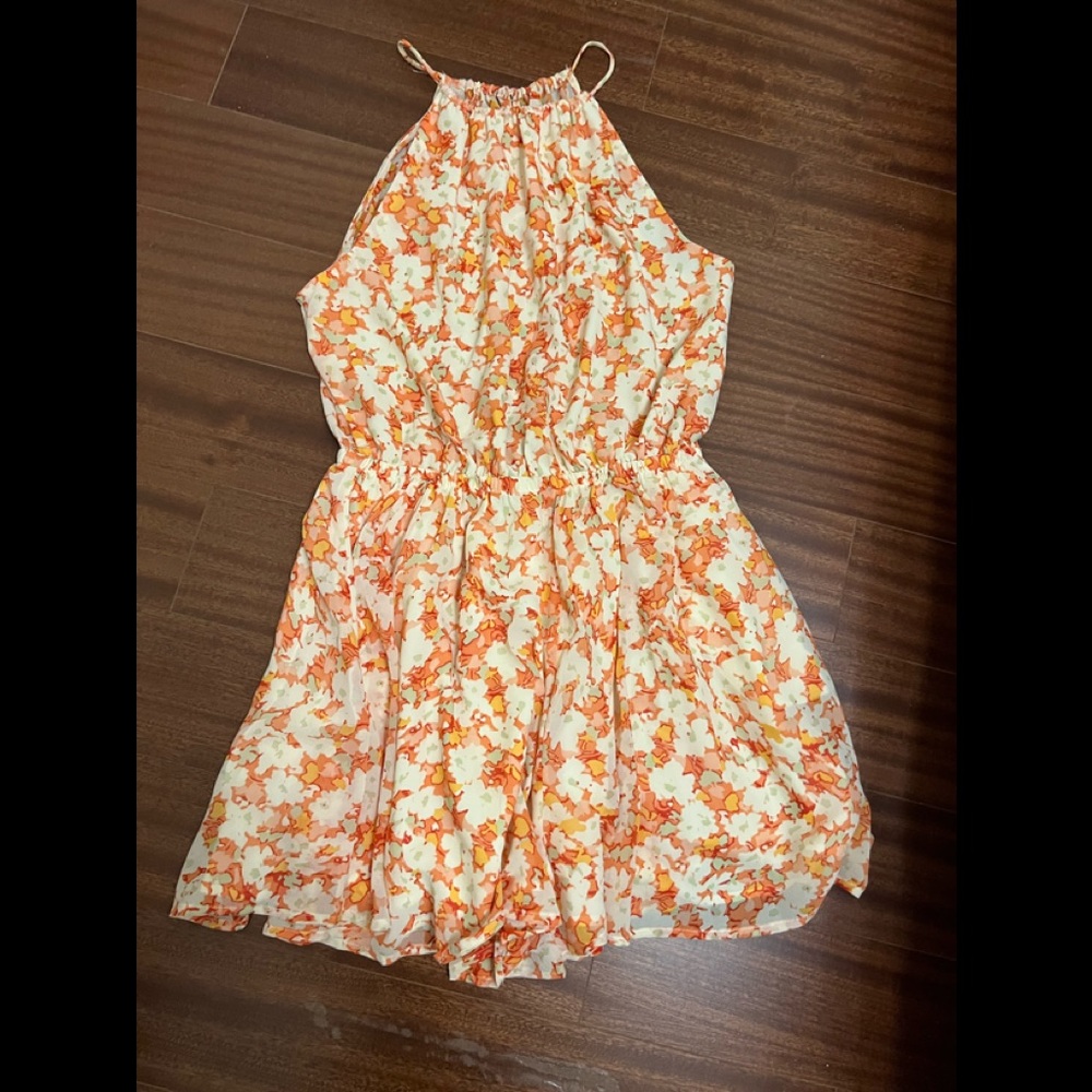 Beautiful Romper - Picture 6 of 6